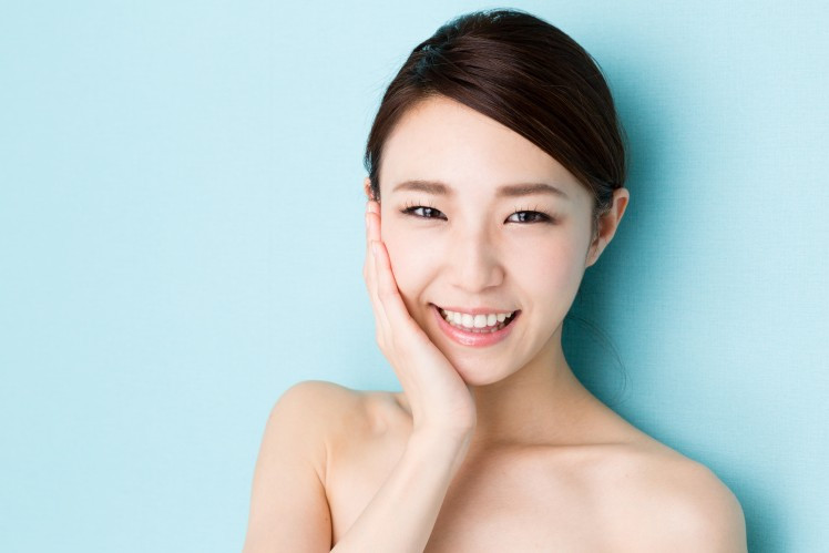 INGREDIENT FOCUS: NIACINAMIDE  - SIÊU SAO DƯỠNG TRẮNG ĐA NĂNG 