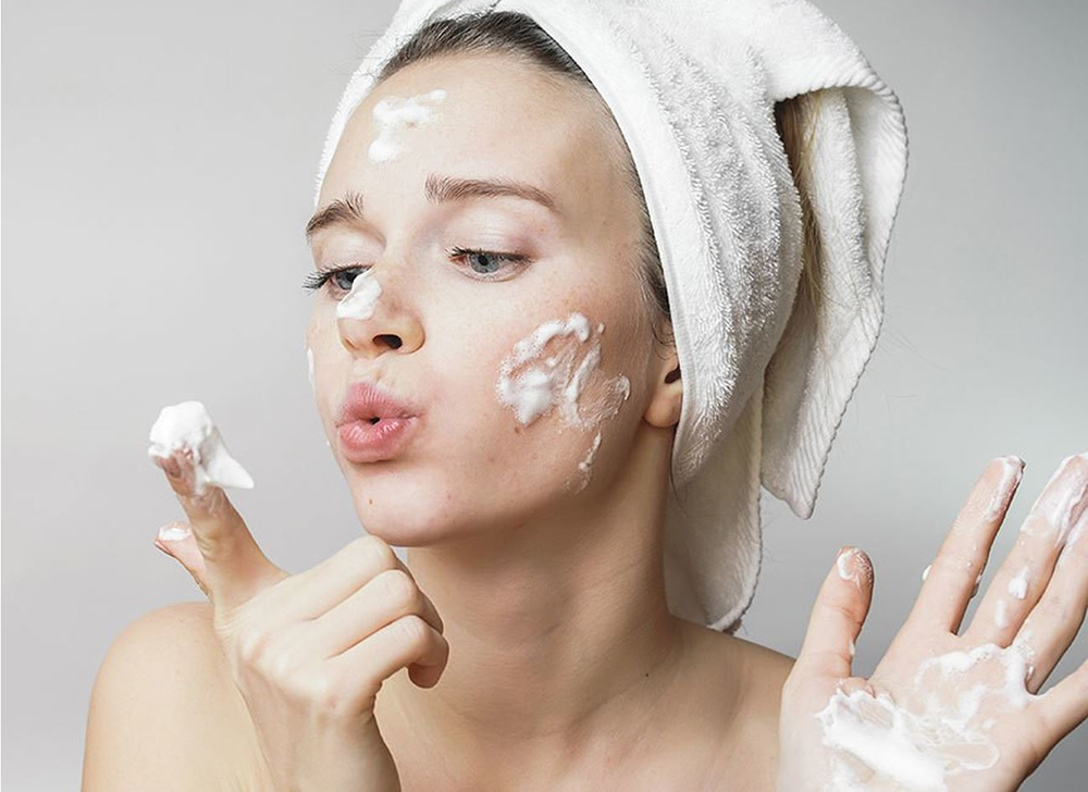 Skin care routine hiệu quả hơn với thành phần Peat ngay từ bước rửa mặt