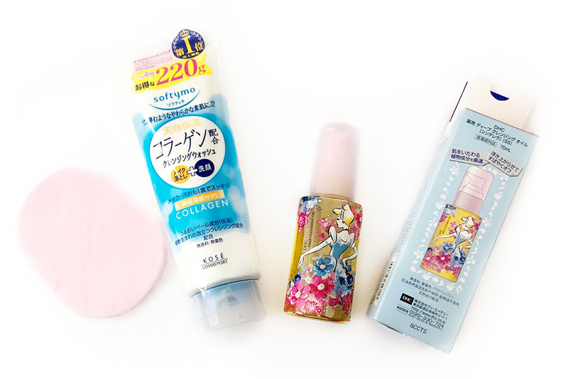 8 mẹo làm đẹp từ Hàn Quốc bạn nên biết; bao gồm sản phẩm chăm sóc da như sữa rửa mặt Softymo và dầu tẩy trang DHC, giúp phụ nữ Hàn Quốc duy trì làn da đẹp và khỏe mạnh.