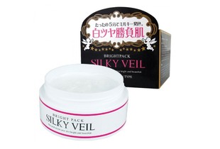 Kem trắng da toàn thân Silky Veil Nhật Bản