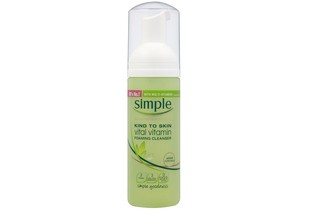 Simple Kind to Skin Vital Vitamin Foaming Cleanser