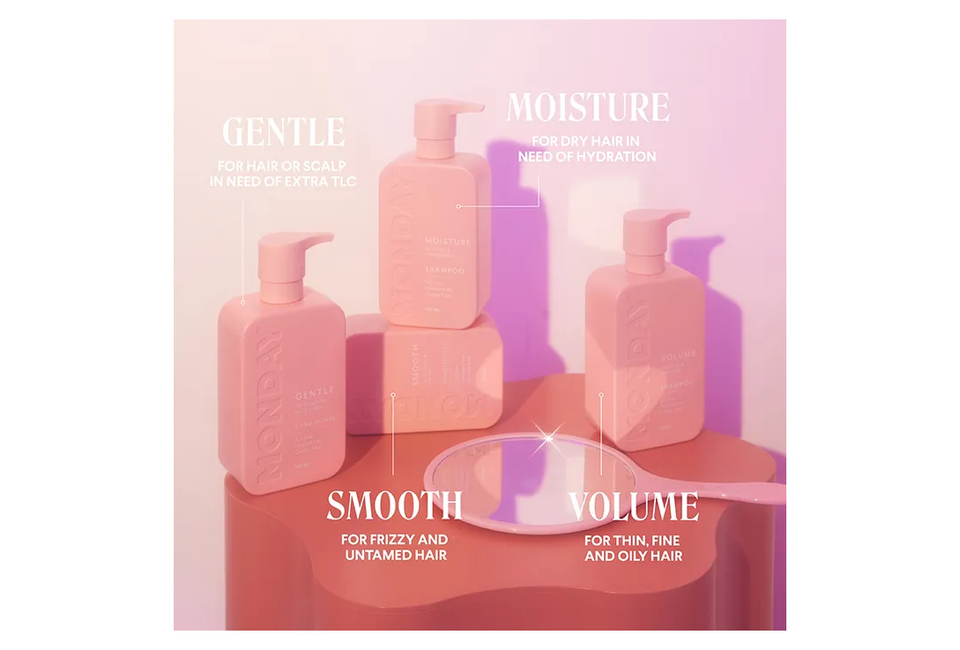 Sản phẩm Dầu Gội MONDAY SMOOTH Dành Cho Tóc Dợn Sóng, Xoăn, Khó Vào Nếp 354ml trên nền hồng, bao gồm các loại dầu gội và dầu xả khác của thương hiệu MONDAY, nhấn mạnh tính năng chăm sóc tóc mượt mà và dễ kiểm soát.