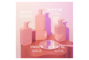 Một bộ sản phẩm Dầu Xả MONDAY SMOOTH, Dầu Gội MONDAY MOISTURE và Dầu Gội MONDAY VOLUME, thích hợp cho tóc dợn sóng, xoăn và khó vào nếp. Thiết kế chai màu hồng tinh tế với thông tin về công dụng bên trên.