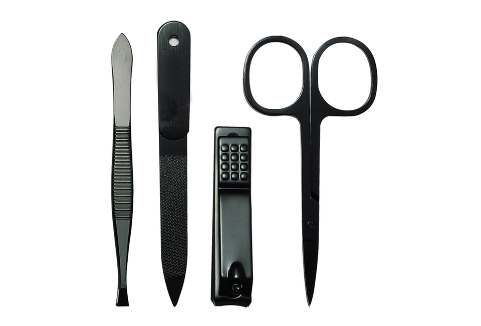 Bộ 4 Dụng Cụ Chăm Sóc Móng Chuyên Nghiệp Bằng Thép Không Gỉ Lixibox High Carbon Stainless Steel Professional Nail Care Grooming Kit, 4 In 1 gồm có dụng cụ cắt móng tay, tỉa móng, bàn chải móng và kéo, giúp chăm sóc móng tay hoàn hảo, sang trọng và bền bỉ.