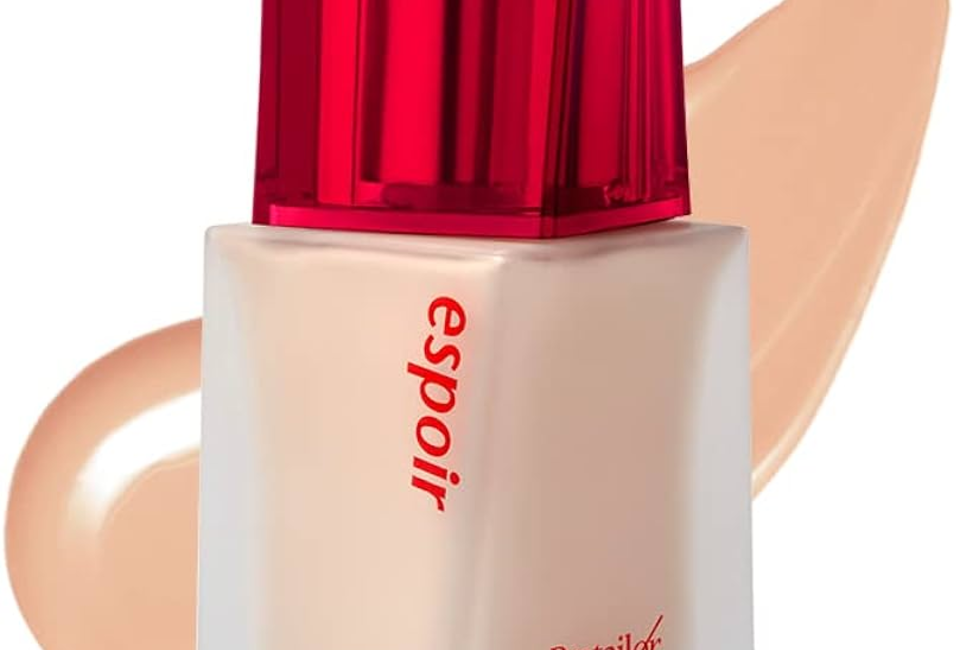 Kem Nền Espoir Pro Tailor Foundation Be Velvet SPF22 PA++ Siêu Che Phủ 30gr #4 PETAL giúp tạo lớp nền mịn màng và che khuyết điểm hiệu quả, lý tưởng cho làn da hoàn hảo.