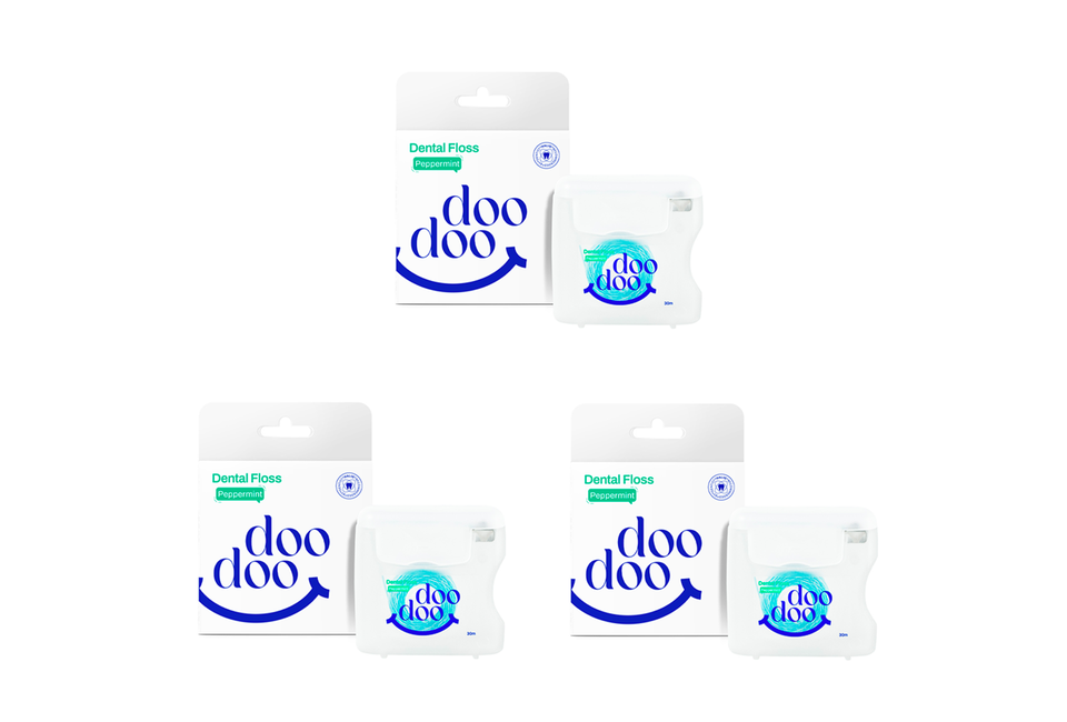 Combo 3 Chỉ Nha Khoa doo doo Dental Floss 30m Peppermint gồm ba hộp chỉ nha khoa hương bạc hà tiện lợi, giúp duy trì sức khỏe răng miệng hiệu quả.
