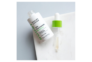 Tinh Chất Paula's Choice Resist 10% Niacinamide Booster Se Khít Lỗ Chân Lông Và Sáng Da 20ml với ống nhỏ giọt, giúp cải thiện tình trạng da và cung cấp độ ẩm cần thiết.