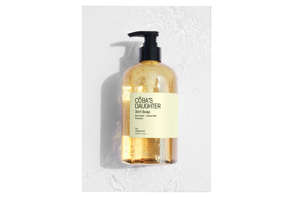 GEL TẮM GỘI, TẮM BỒN COBA'S DAUGHTER Bodywash, Shampoo and Bubble Bath 3in1 500ml - Fig & Cedarwood. Dung tích 500ml, sản phẩm đa năng với hương thơm quyến rũ của fig và cedarwood.
