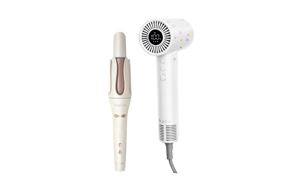 Bộ sản phẩm Combo Máy sấy tóc Halio Plasma và Máy uốn tóc Halio White, lý tưởng cho việc chăm sóc tóc mỏng, với thiết kế hiện đại và công nghệ tiên tiến.