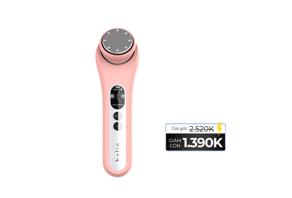 Máy Massage Đẩy Tinh Chất Nâng Cơ Mặt Nóng Lạnh Halio Ion Hot & Cool Beauty Device - Coral Limited Edition với thiết kế màu hồng đẹp mắt, điều chỉnh mức độ massage và tính năng hấp thụ dưỡng chất hiệu quả. Giá gốc 2.520K, giảm xuống 1.390K.