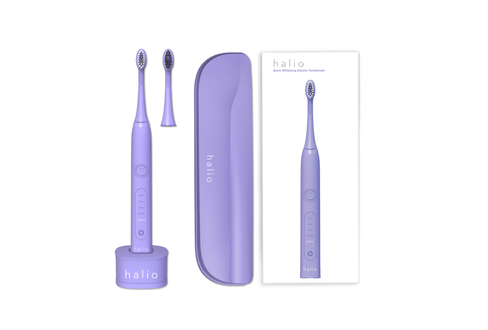 Combo Bàn Chải Điện Halio Sonic Whitening Periwinkle & Máy Rửa Mặt Halio Original Baby Pink với thiết kế màu sắc dễ thương và tính năng làm trắng răng hiệu quả, giúp chăm sóc răng miệng tối ưu.