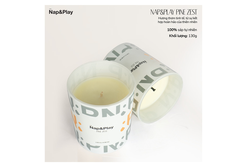 Nến Thơm Take Nap&Play Scented Candle Pine Zest 130G, thơm mát với hương bùm chà và sự kết hợp hoàn hảo của thiên nhiên. Sản phẩm 100% từ sáp tự nhiên, kích thước 130g.