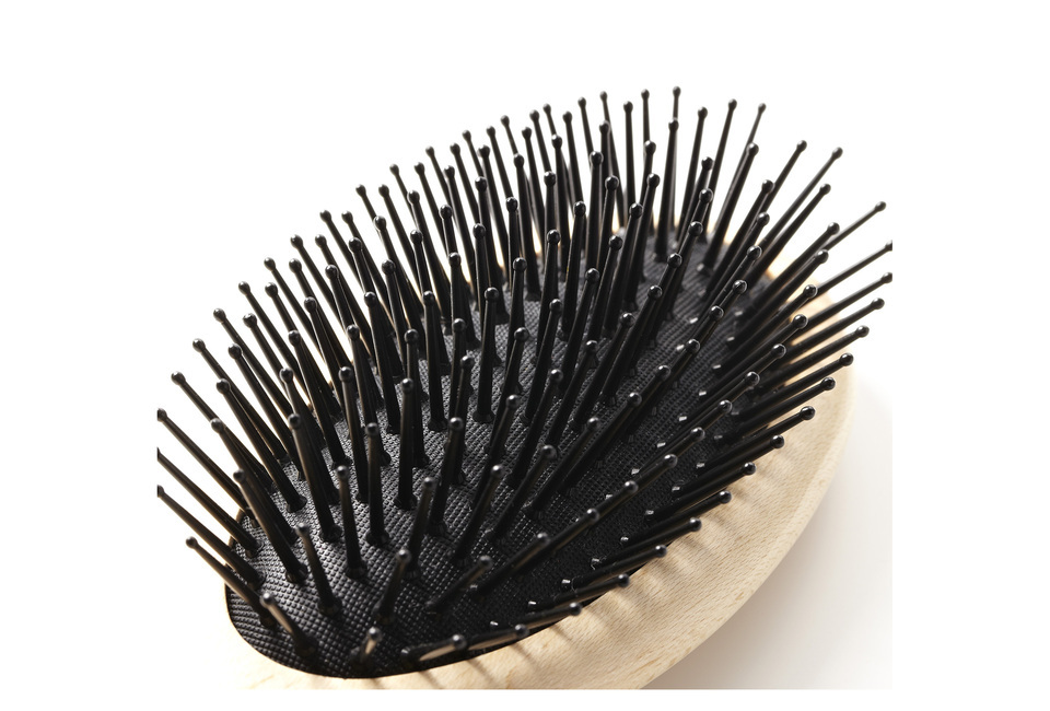 Lược Gỗ Massage Gỡ Rối La CASTA Head Spa Massage Brush với các đầu lược được thiết kế đặc biệt, giúp thư giãn đầu và giảm căng thẳng, là người bạn đồng hành hoàn hảo cho mái tóc của bạn.
