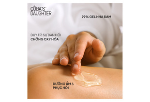 Gel Dưỡng Da Nha Đam Hương Dừa CoBa’s Daughter Aloe Soothing Gel 70gr với thành phần 99% gel nha đam, giúp duy trì sự ẩm mượt, chống oxy hóa, phù hợp cho việc dưỡng ẩm và phục hồi da.