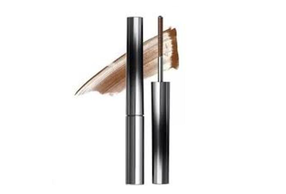 Mascara Judydoll Curling Iron Mascara #02 Brown với thiết kế thanh lịch và màu nâu tự nhiên, mang lại hiệu ứng làm dài và cong mi hiệu quả.
