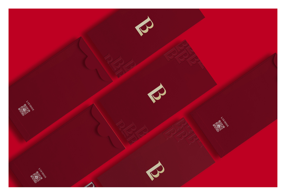 Bao Lì Xì Lixibox Rouge Envelope với thiết kế màu đỏ nổi bật, mang lại cảm giác sang trọng và tinh tế, phù hợp để đựng tiền mừng trong dịp lễ Tết.