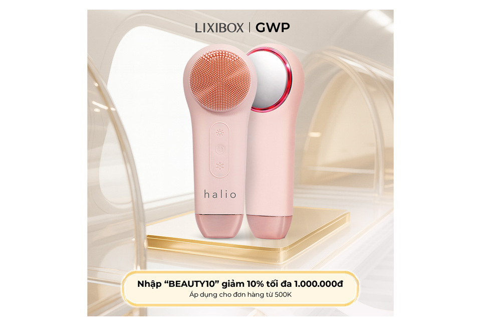 Máy Rửa Mặt Massage Tích Hợp Liệu Pháp Ánh Sáng và Nhiệt Halio Multi-task Cleansing & Massaging Device with Red Blue Light Therapy 5 in 1 - Peach Fuzz với thiết kế màu hồng sang trọng, cải thiện làn da, giúp làm sạch và massage hiệu quả.