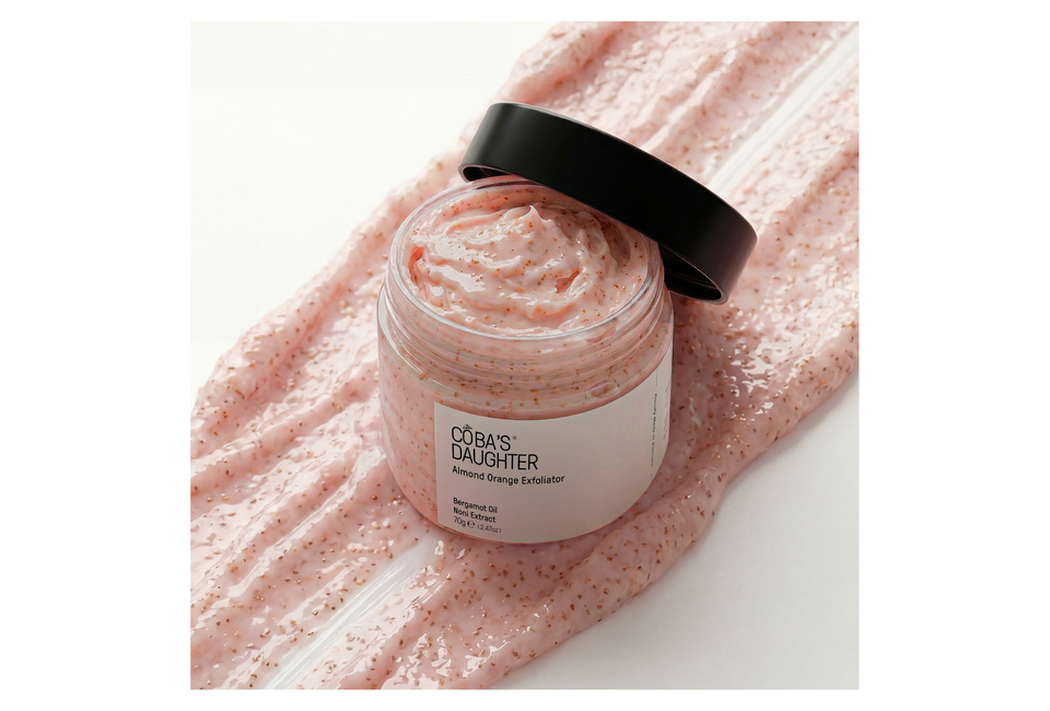 Tẩy Tế Bào Chết Toàn Thân Hạnh Nhân CoBa’s Daughter Body Exfoliator 70gr với chiết xuất từ quả bưởi và hạt hạnh nhân, giúp loại bỏ tế bào chết, làm mềm mịn và sáng da.