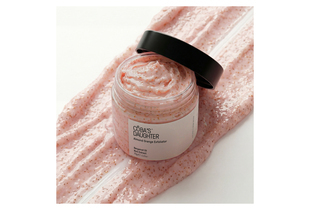 Tẩy Tế Bào Chết Toàn Thân Hạnh Nhân CoBa’s Daughter Body Exfoliator 70gr với chiết xuất từ quả bưởi và hạt hạnh nhân, giúp loại bỏ tế bào chết, làm mềm mịn và sáng da.