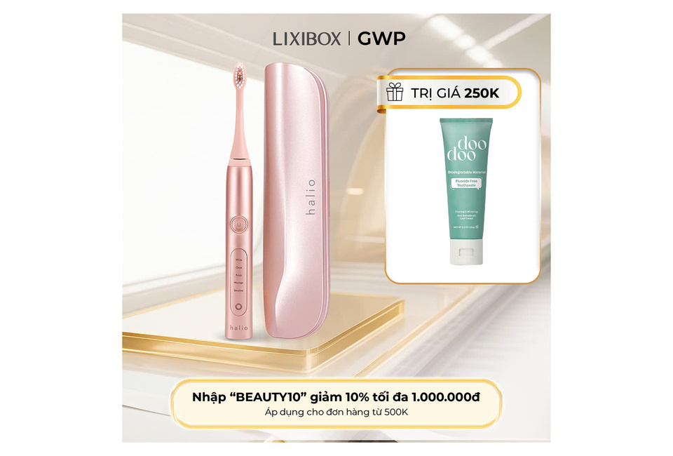 Bàn chải điện làm trắng răng Halio Sonic Whitening Toothbrush màu hồng với thiết kế hiện đại và tính năng làm trắng răng hiệu quả, kèm hộp đựng tiện lợi.