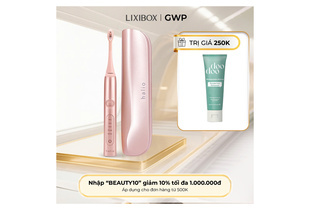 Bàn chải điện làm trắng răng Halio Sonic Whitening Toothbrush màu hồng với thiết kế hiện đại và tính năng làm trắng răng hiệu quả, kèm hộp đựng tiện lợi.