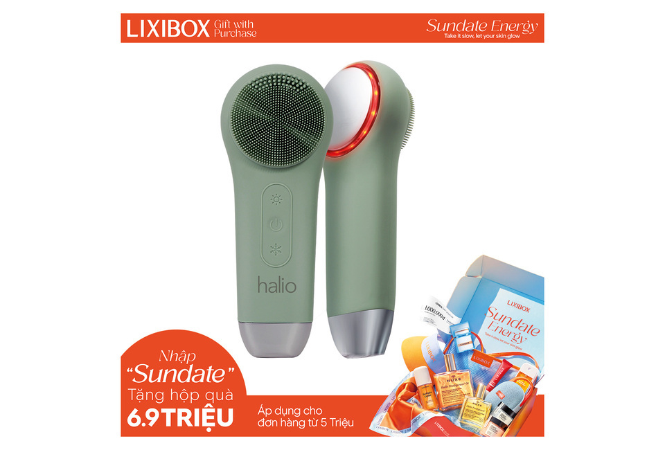 Máy Rửa Mặt Massage Tích Hợp Liệu Pháp Ánh Sáng và Nhiệt Halio Multi-task Cleansing & Massaging Device with Red Blue Light Therapy 5 in 1 - Sage Green, thiết kế màu xanh nhẹ nhàng, tích hợp công nghệ liệu pháp ánh sáng.